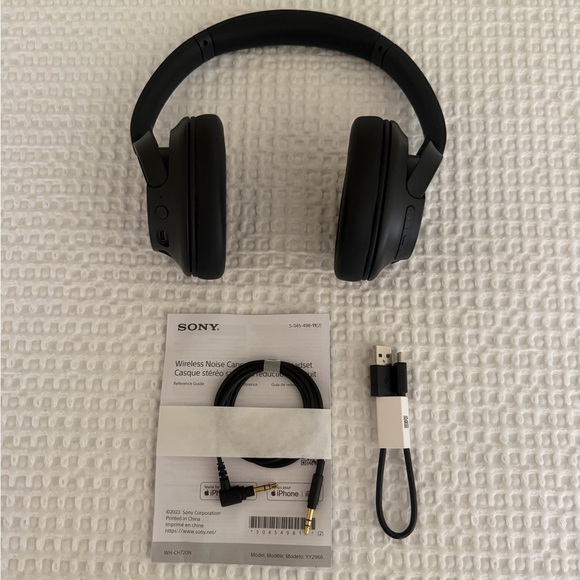 NWOB Sony WH-CH720N Wireless Noise CancellingStereo Headset Color: Black